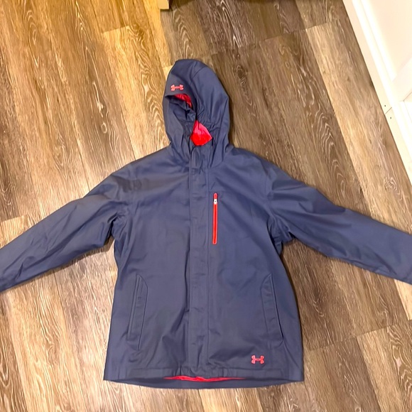 Under armour winter jacket. Water resistant.  Girls XL.  Can be worn as XS women - Picture 1 of 7